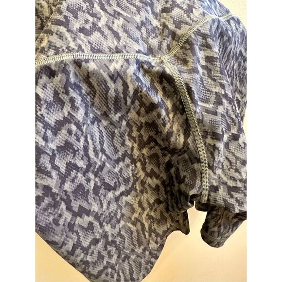 Old Navy Green and Black Snakeskin Print Womens Bike Shorts Size Medium - Picture 4 of 4